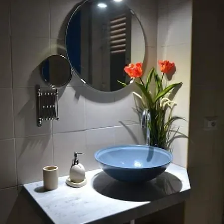 Il Cortiletto Di Piazza Verga Bed and Breakfast Κατάνια