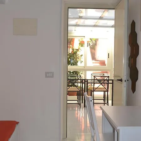 Bed and Breakfast Il Cortiletto Di Piazza Verga Κατάνια