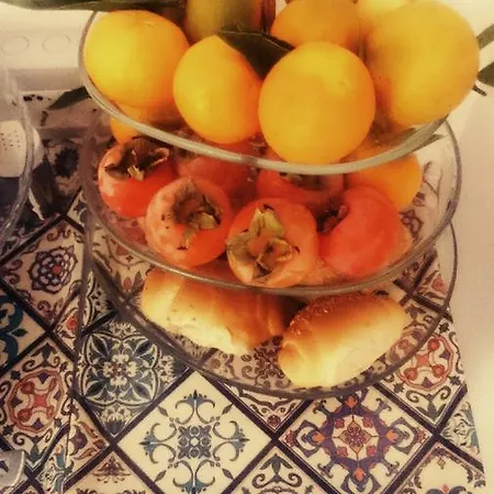 Il Cortiletto Di Piazza Verga Bed and Breakfast 4*