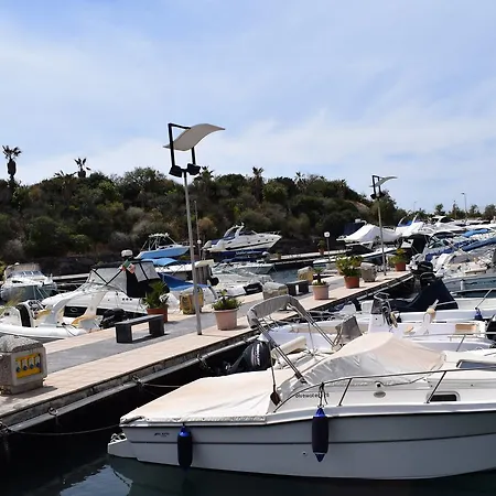 Bed and Breakfast Il Cortiletto Di Piazza Verga Κατάνια