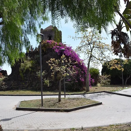 Il Cortiletto Di Piazza Verga Bed and Breakfast