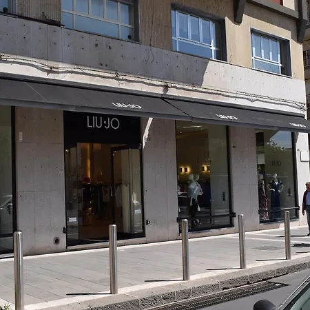 Il Cortiletto Di Piazza Verga Bed and Breakfast Κατάνια